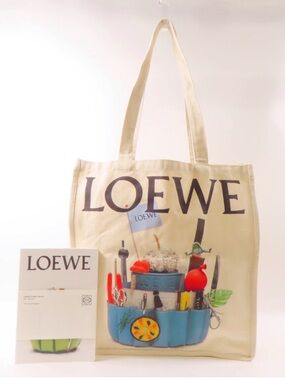 LOEWE Studio Ghibli Ghibli Tote
Bag Novelty Crafted World
Exhibition NEW